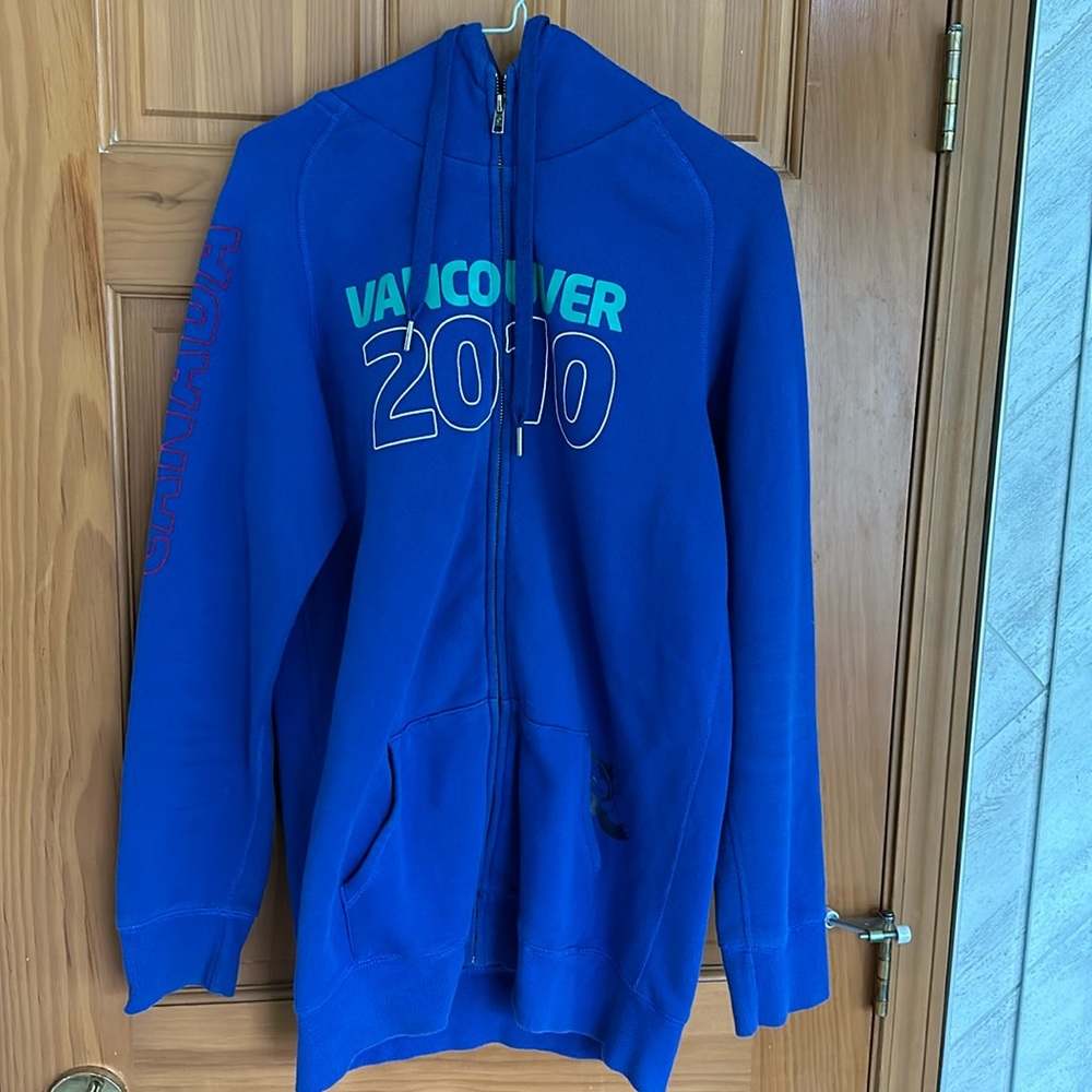 TNA 2010 Olympic zip up